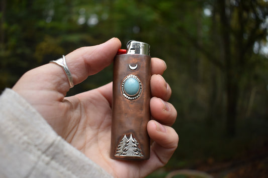 Blue Moon Pines Lighter Sleeve