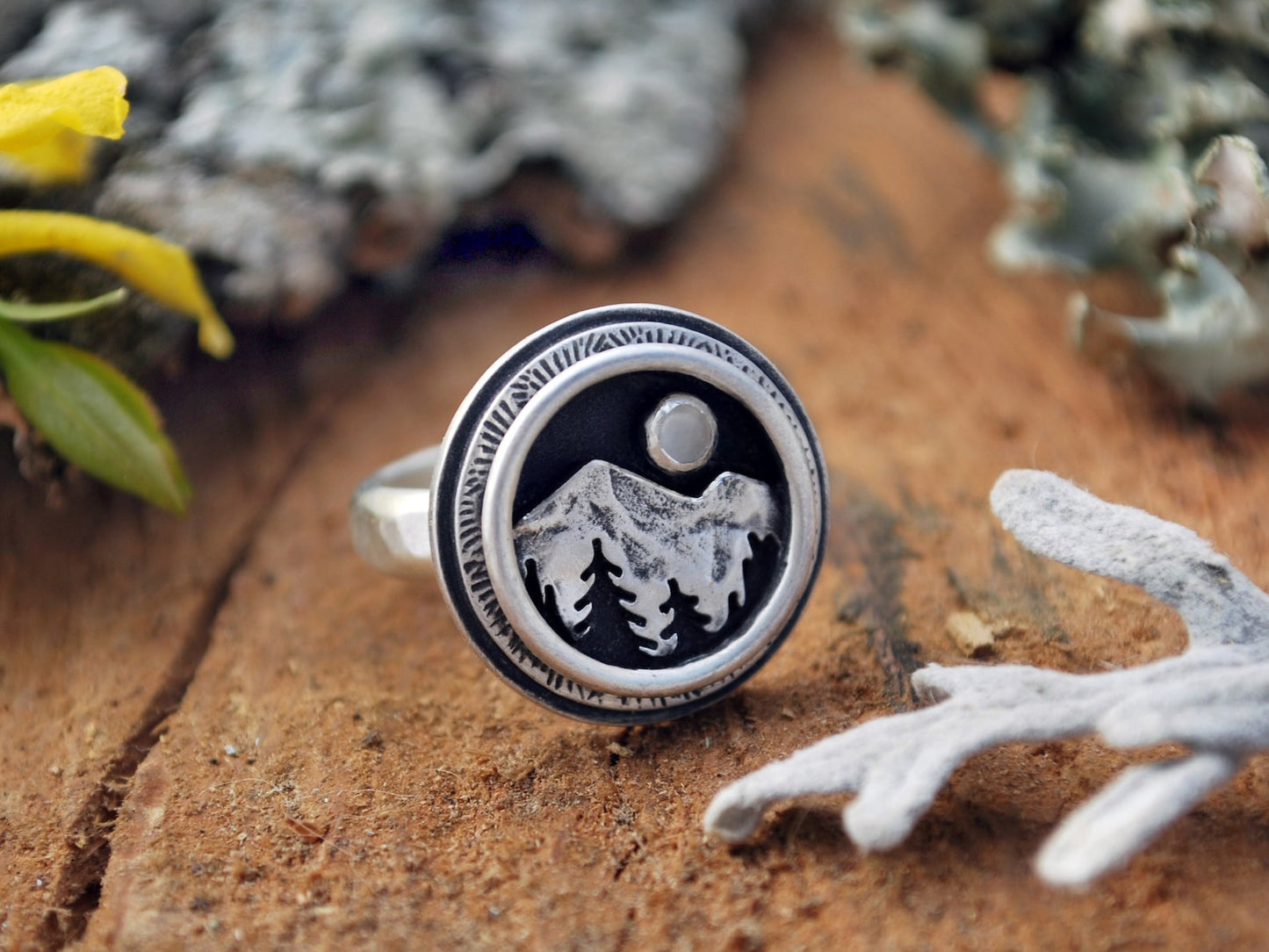 Mountain Shadowbox Ring
