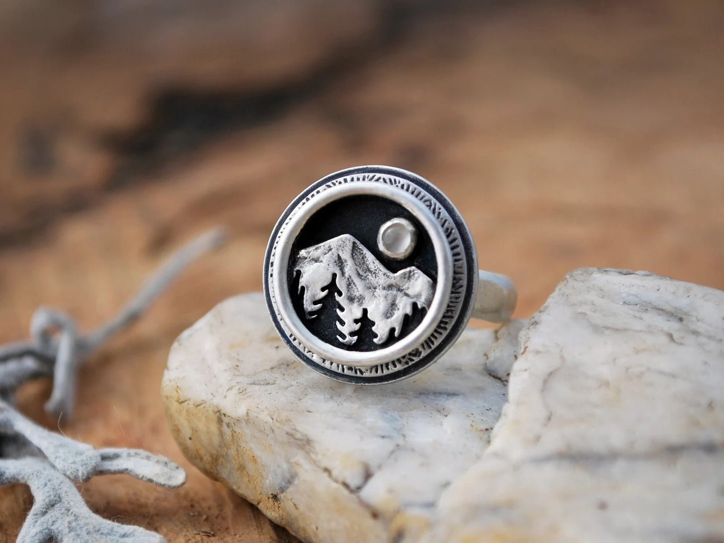 Mountain Shadowbox Ring